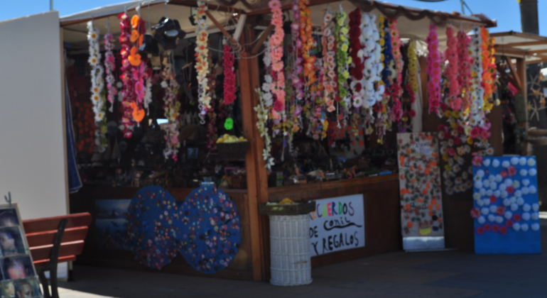 MERCADILLO ARTESANAL DE CONIL (SOLO DISPONIBLE DE JUNIO A SEPTIEMBRE) FOTO EXTERIOR FUENTE INTERNET