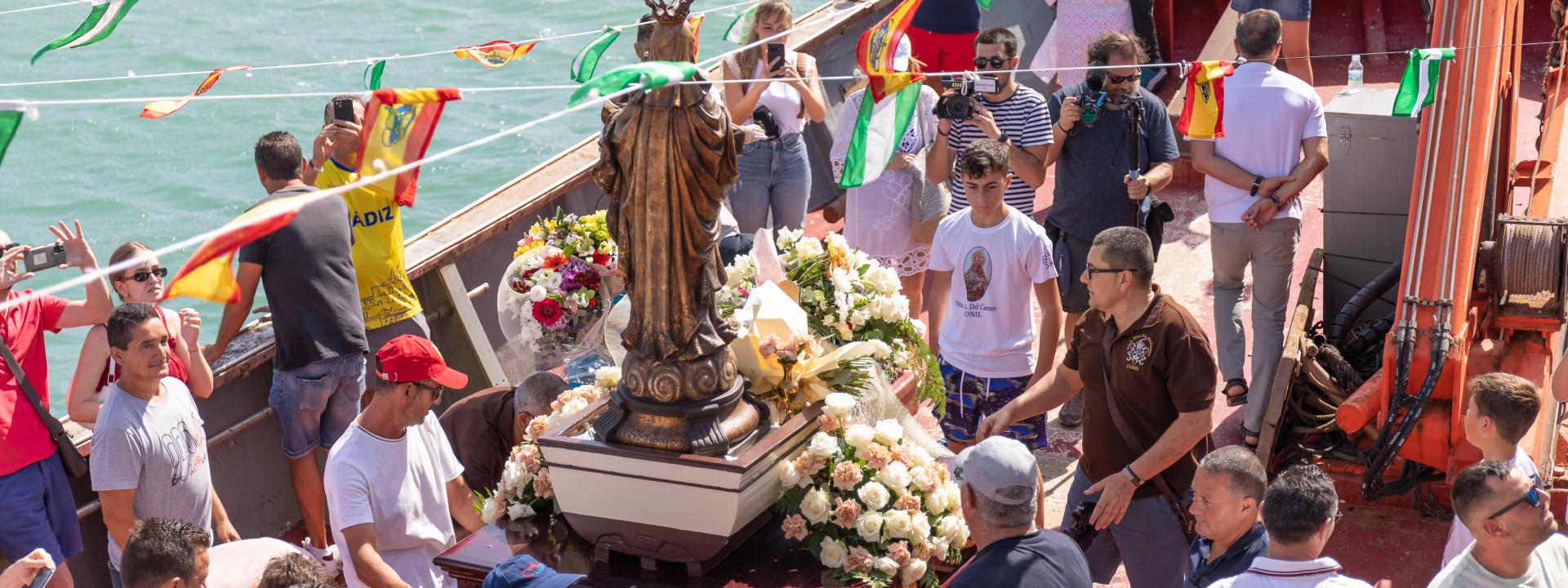 Virgen Del Carmen Con Procesión Marítima