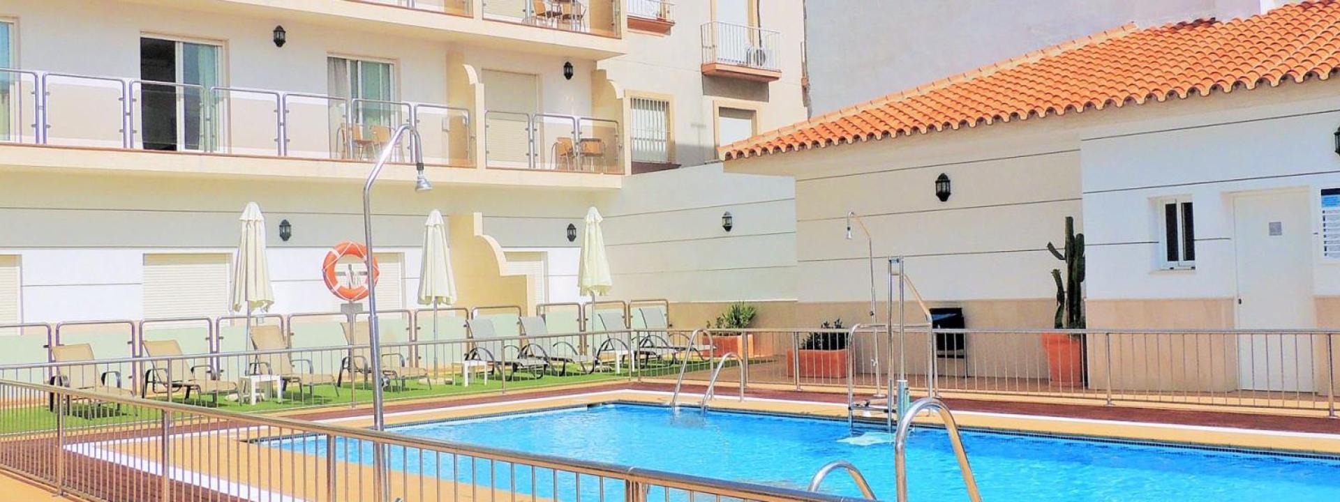 Hotel Loto Conil - Foto Piscina - Fuente web hotel